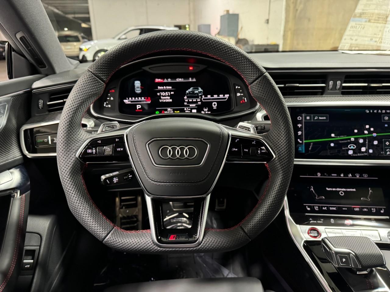 Audi RS 7 Vehicle Full-screen Gallery Image 14