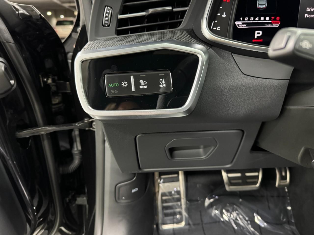 Audi RS 7 Vehicle Full-screen Gallery Image 32