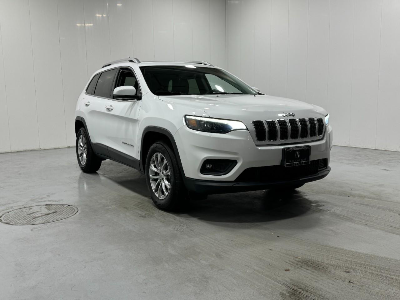 Jeep Cherokee Vehicle Full-screen Gallery Image 6