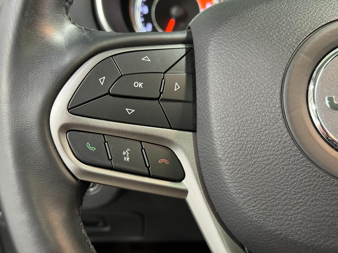 Jeep Cherokee Vehicle Full-screen Gallery Image 27