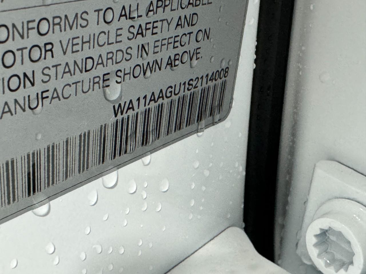 Audi Q5 Vehicle Full-screen Gallery Image 32