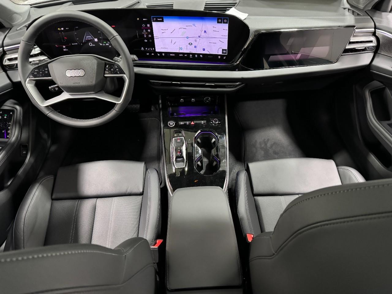 Audi A5 Vehicle Full-screen Gallery Image 13