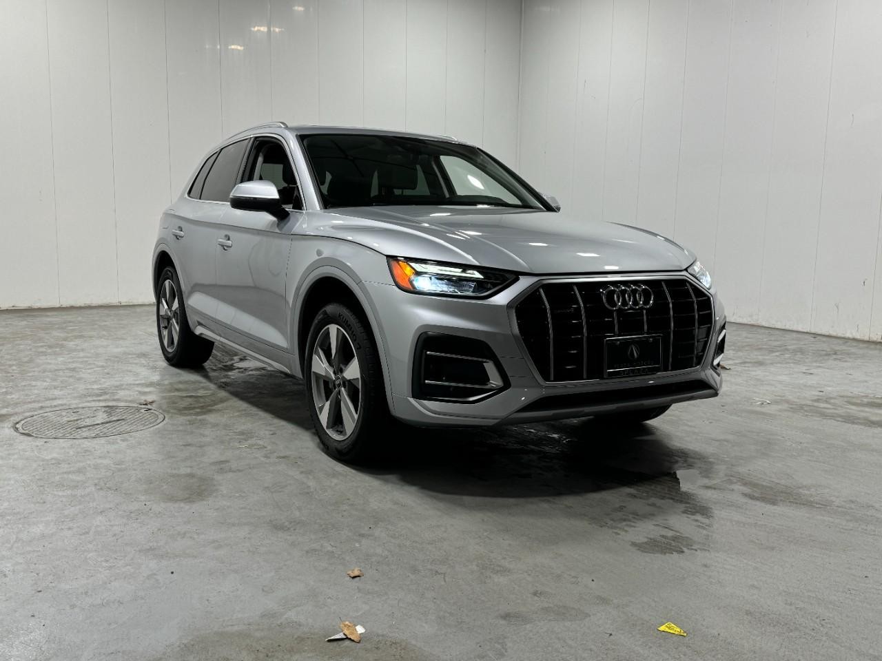 Audi Q5 Vehicle Full-screen Gallery Image 06