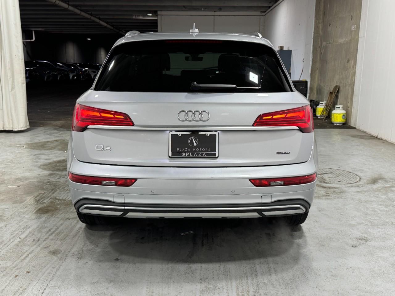 Audi Q5 Vehicle Full-screen Gallery Image 09