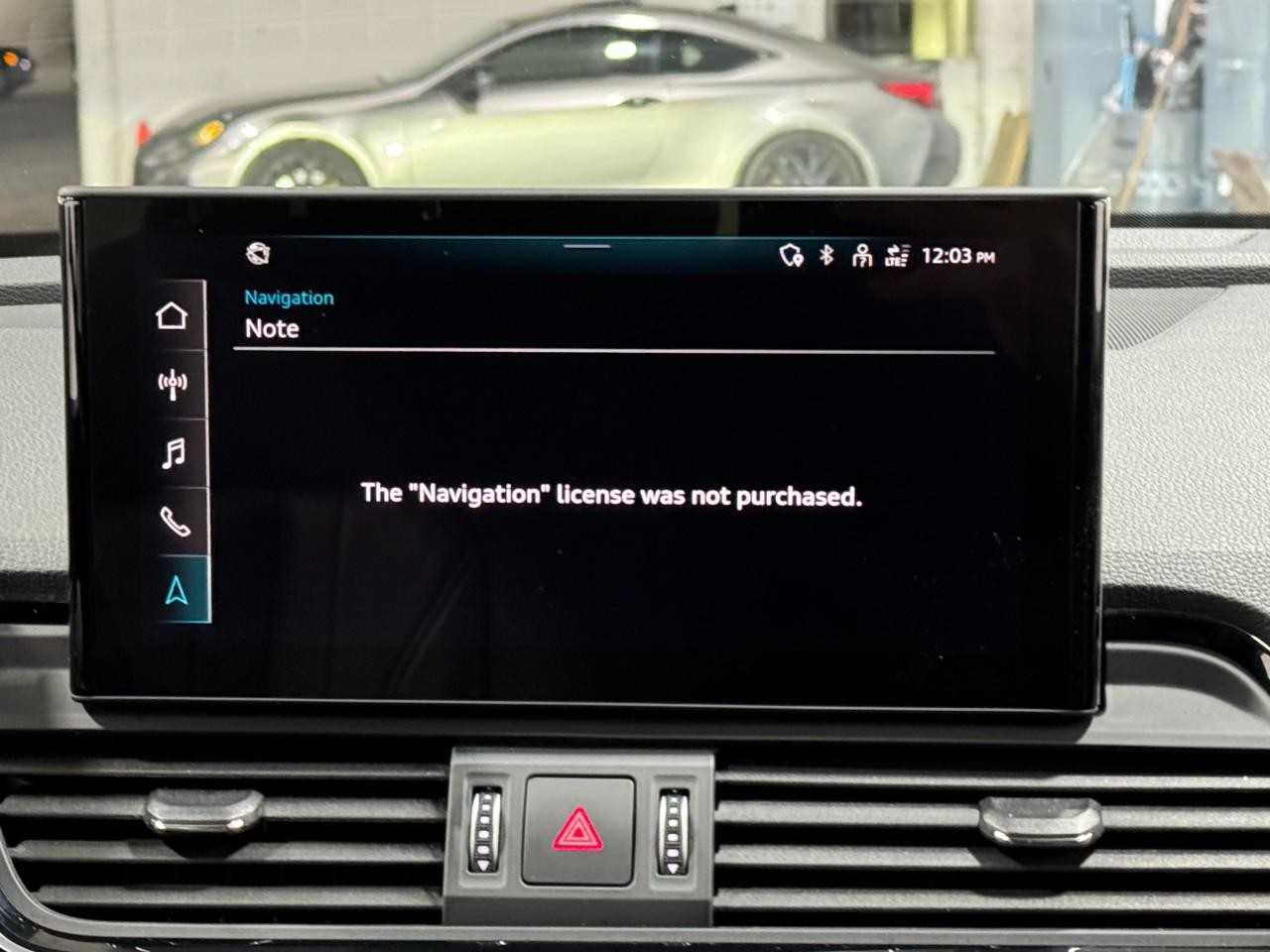 Audi Q5 Vehicle Full-screen Gallery Image 15