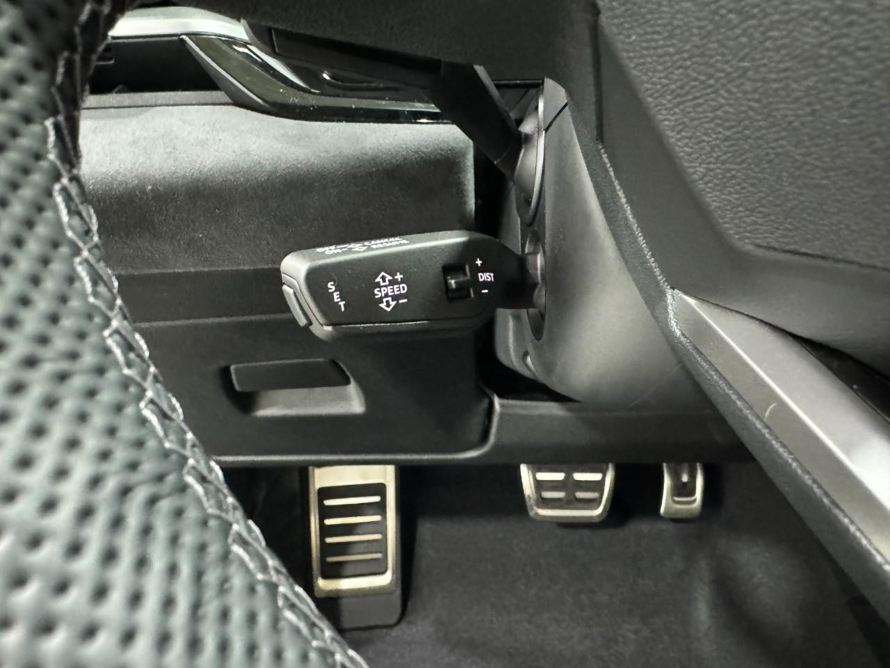 Audi S5 Vehicle Full-screen Gallery Image 28