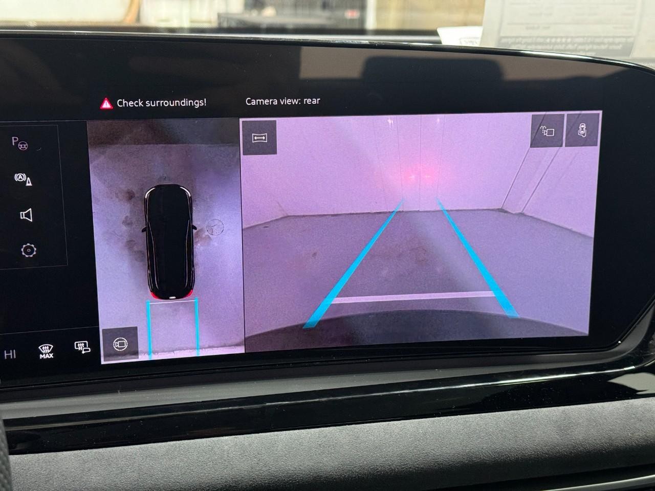 Audi S5 Vehicle Full-screen Gallery Image 32