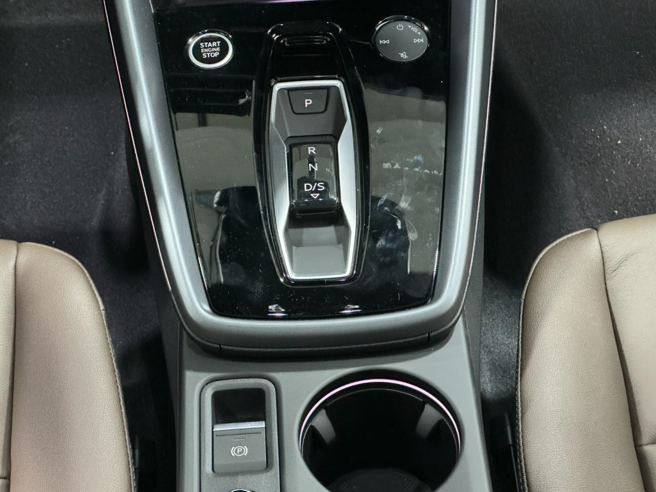 Audi A3 Vehicle Full-screen Gallery Image 16