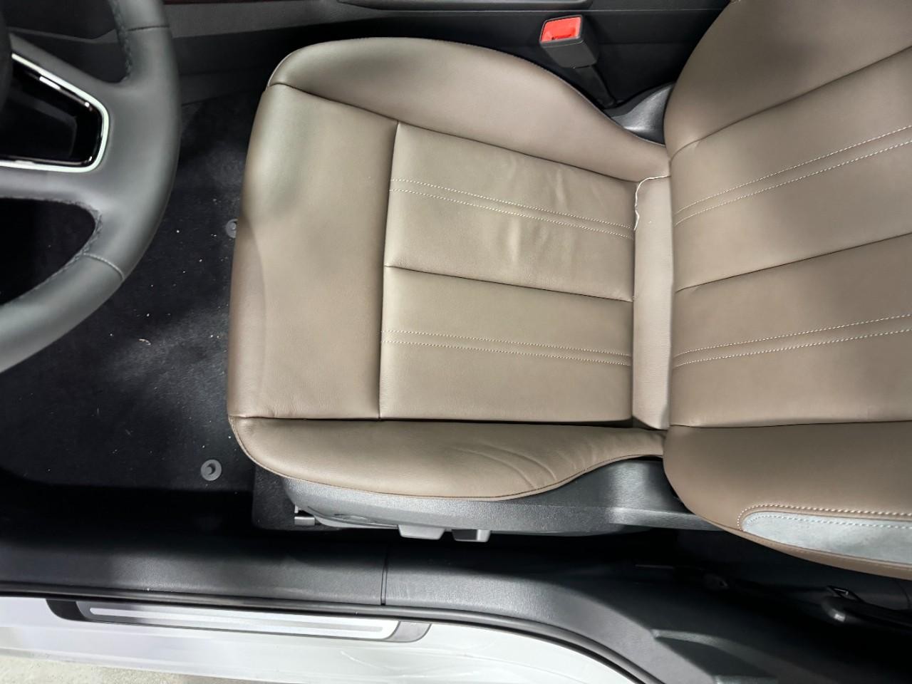 Audi A3 Vehicle Full-screen Gallery Image 28