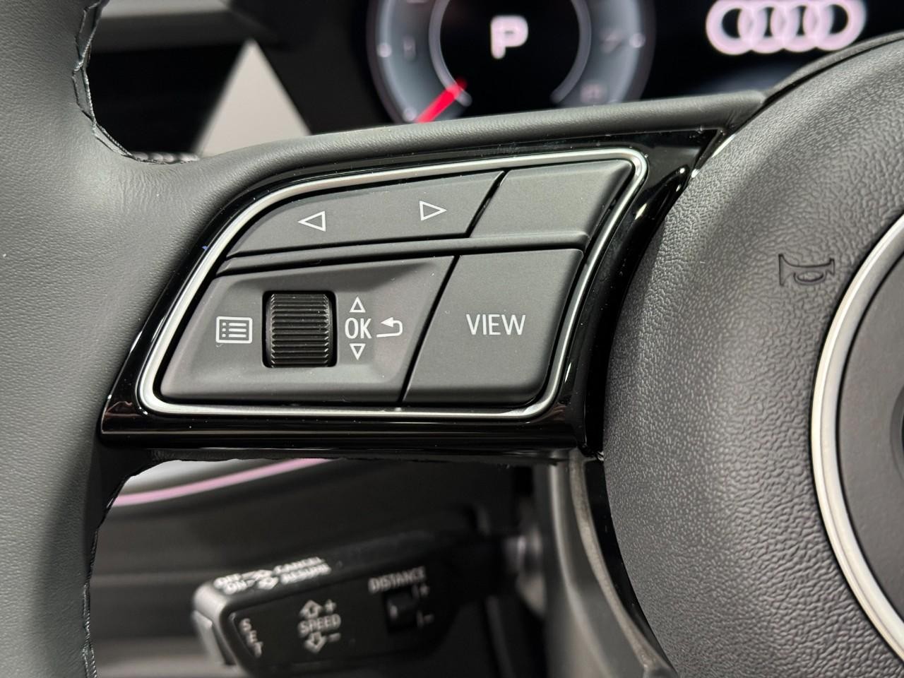 Audi A3 Vehicle Full-screen Gallery Image 32