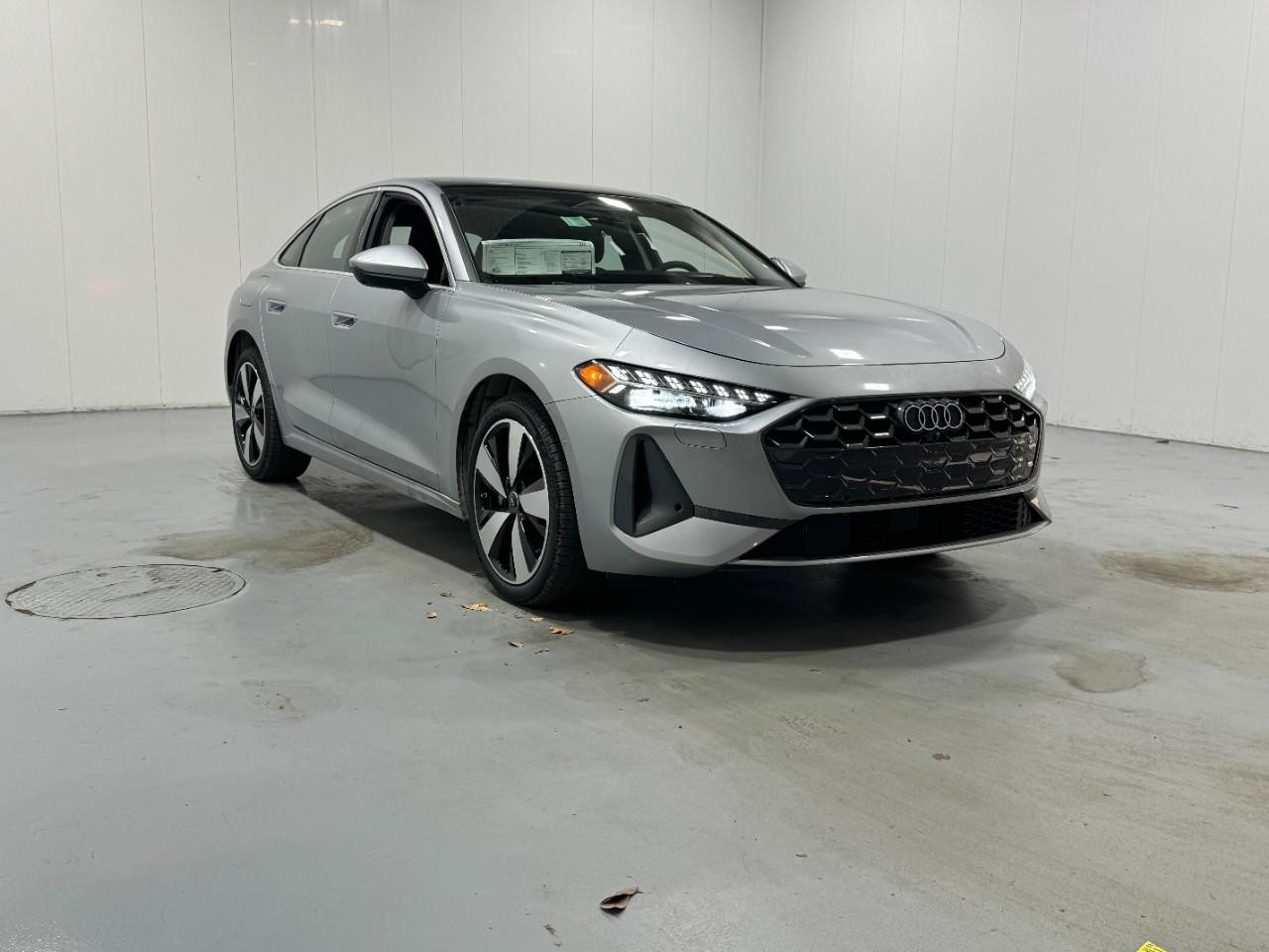 Audi A5 Vehicle Full-screen Gallery Image 6