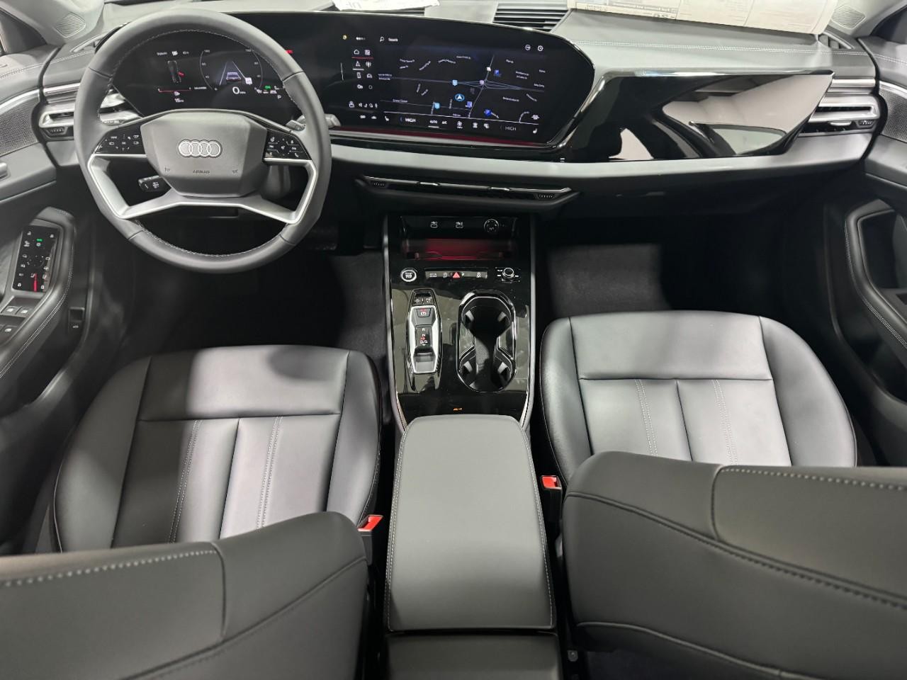 Audi A5 Vehicle Full-screen Gallery Image 13