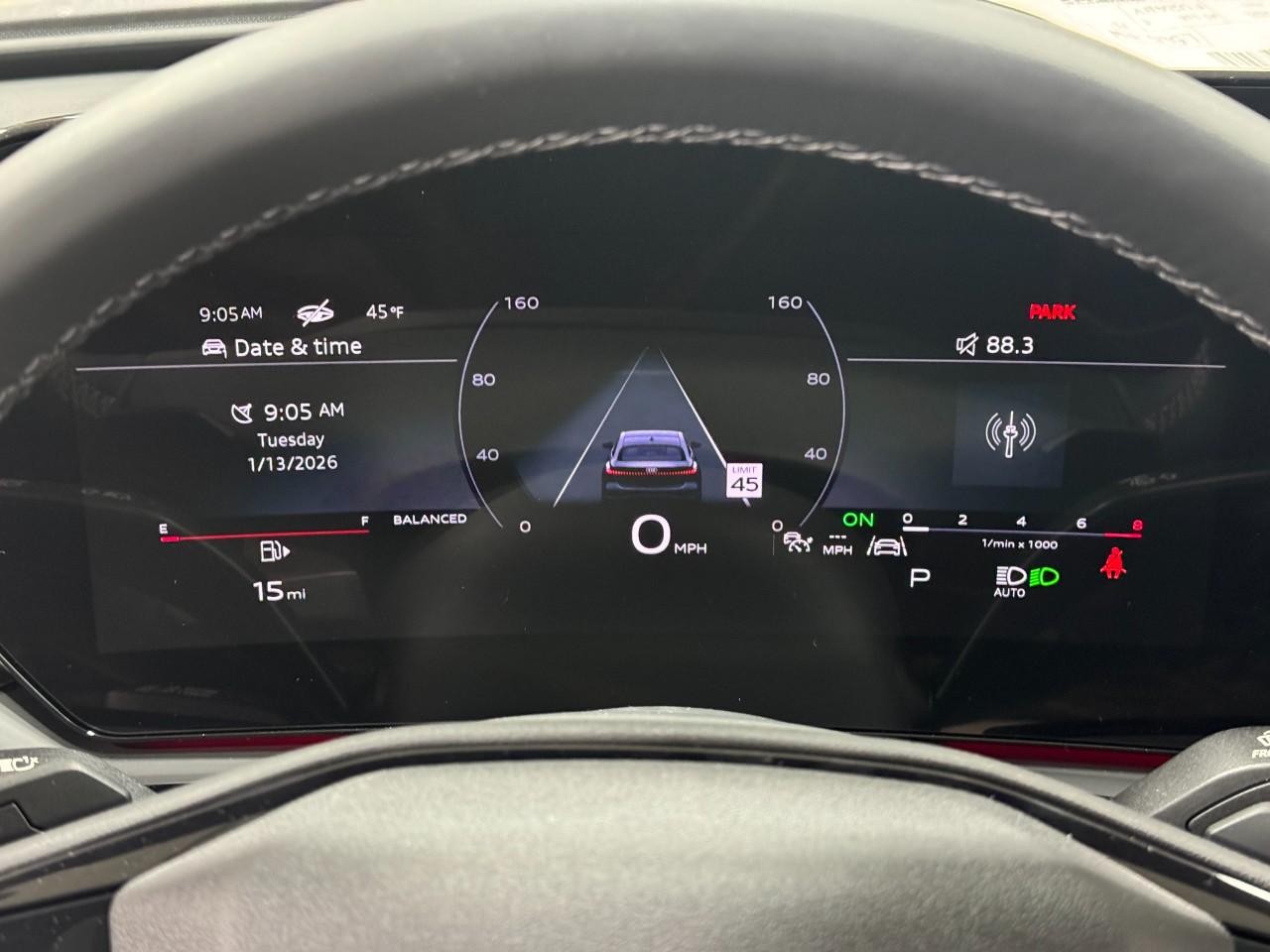 Audi A5 Vehicle Full-screen Gallery Image 31