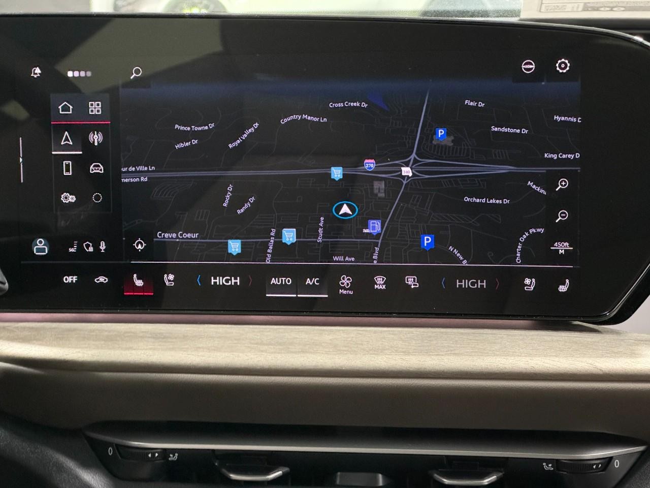 Audi Q5 Vehicle Full-screen Gallery Image 15