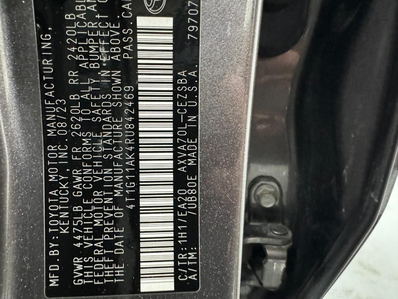 Toyota Camry Vehicle Full-screen Gallery Image 32