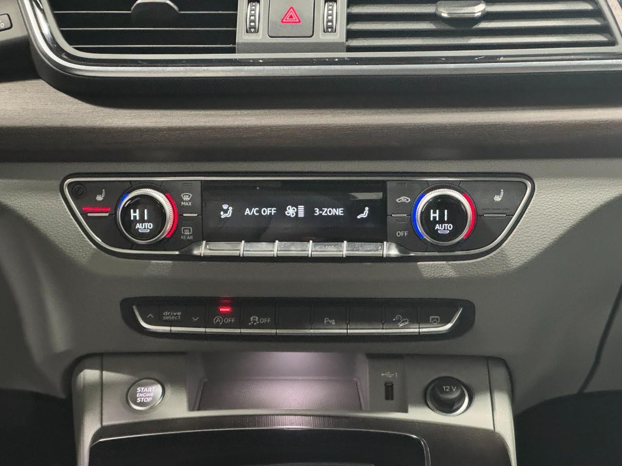 Audi Q5 Vehicle Full-screen Gallery Image 16