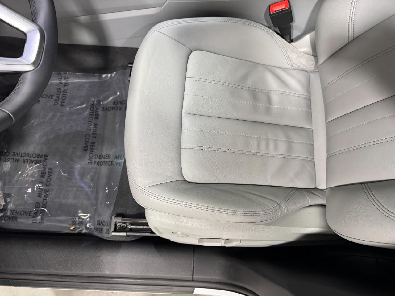 Audi Q5 Vehicle Full-screen Gallery Image 28