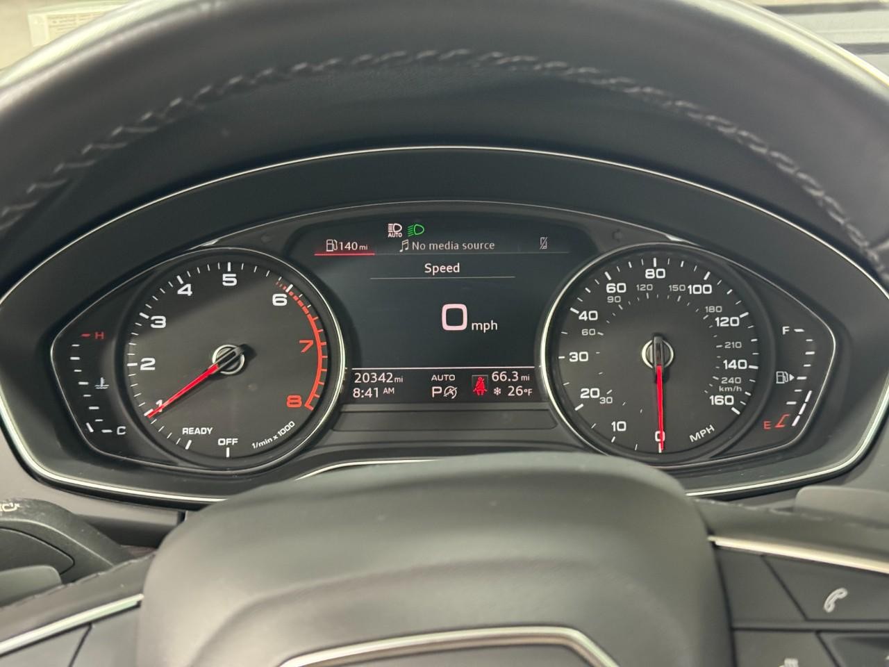 Audi Q5 Vehicle Full-screen Gallery Image 34