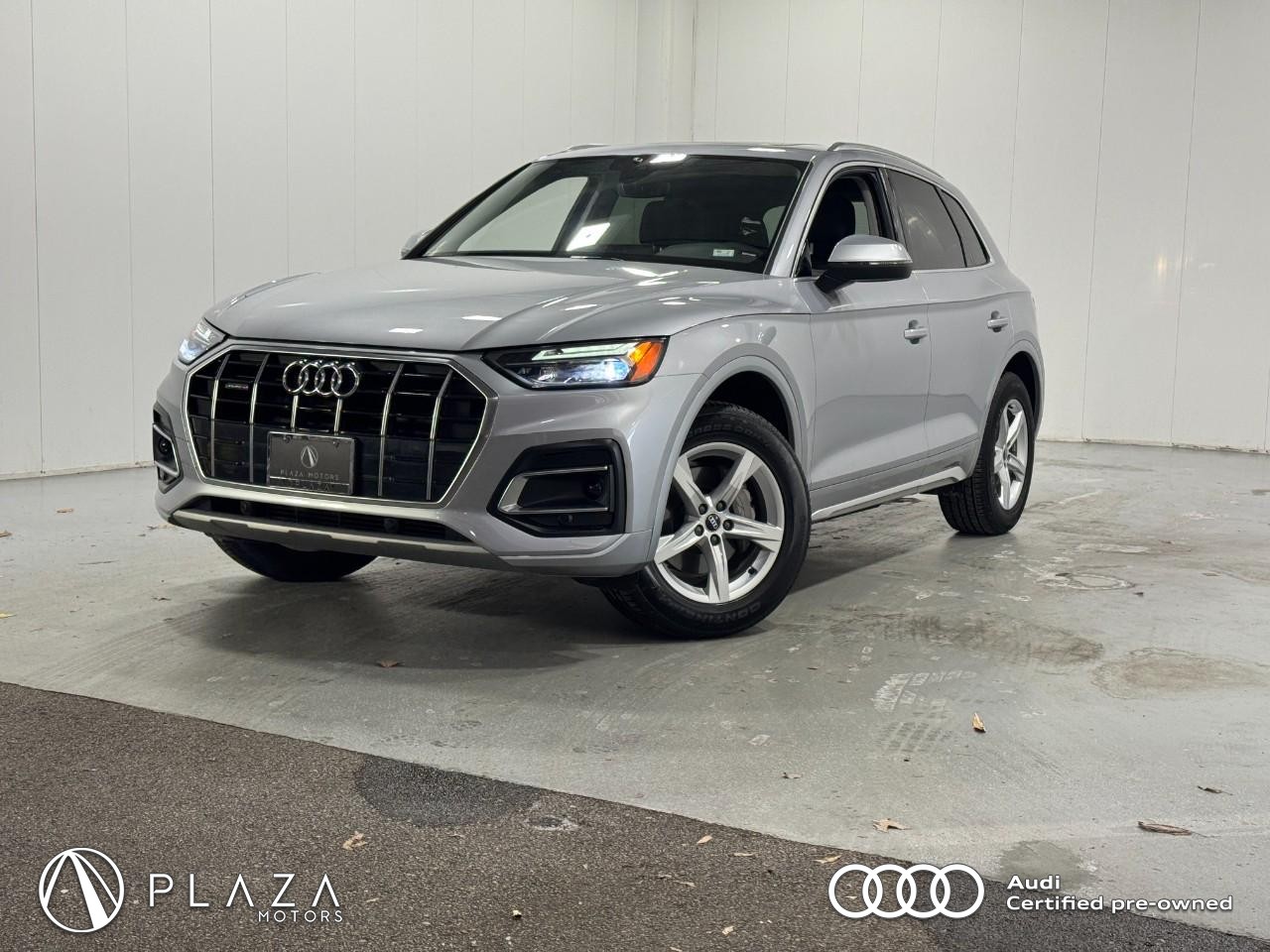 Audi Q5 Vehicle Full-screen Gallery Image 01