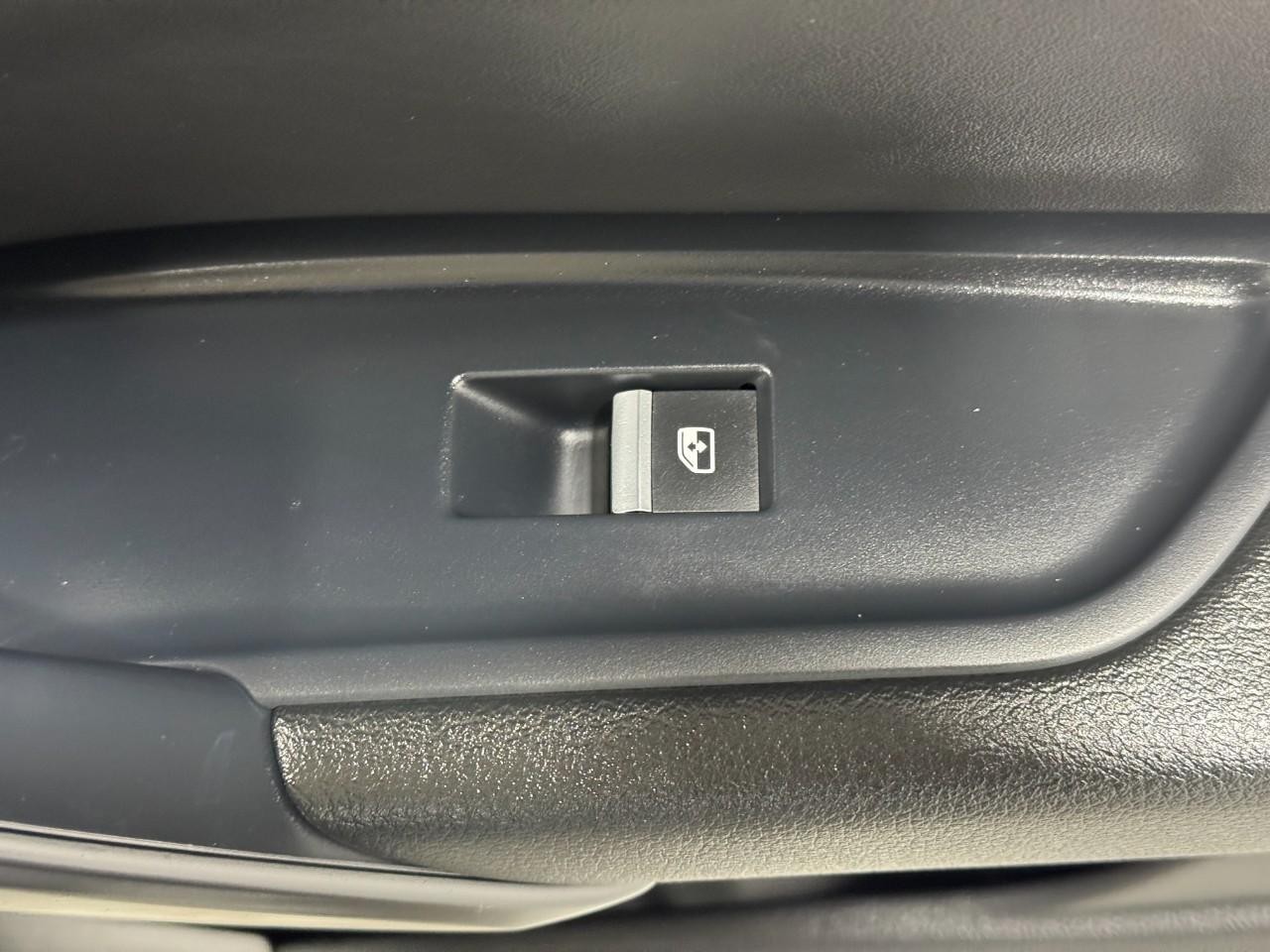 Audi Q5 Vehicle Full-screen Gallery Image 23