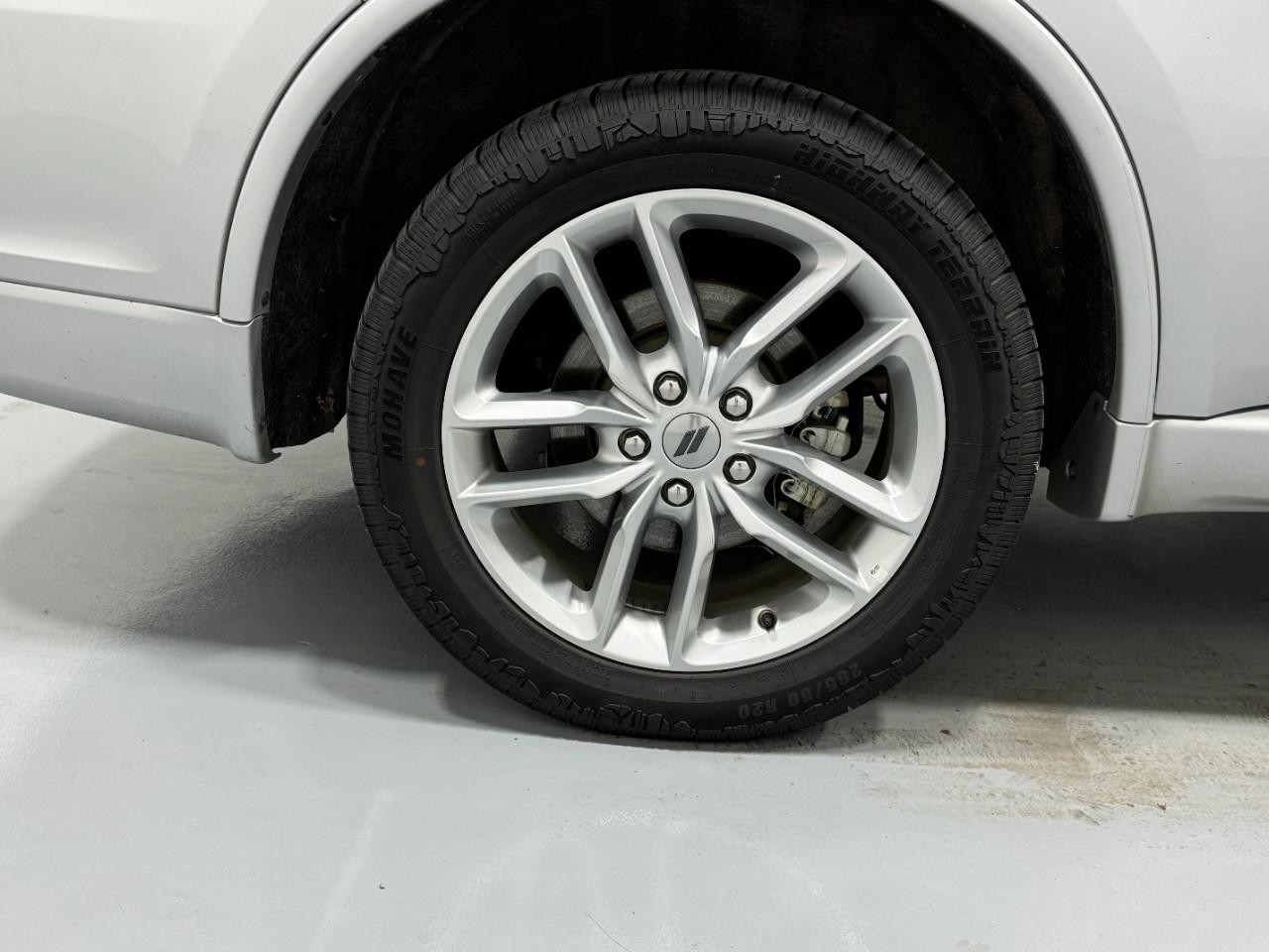 Dodge Durango Vehicle Full-screen Gallery Image 5