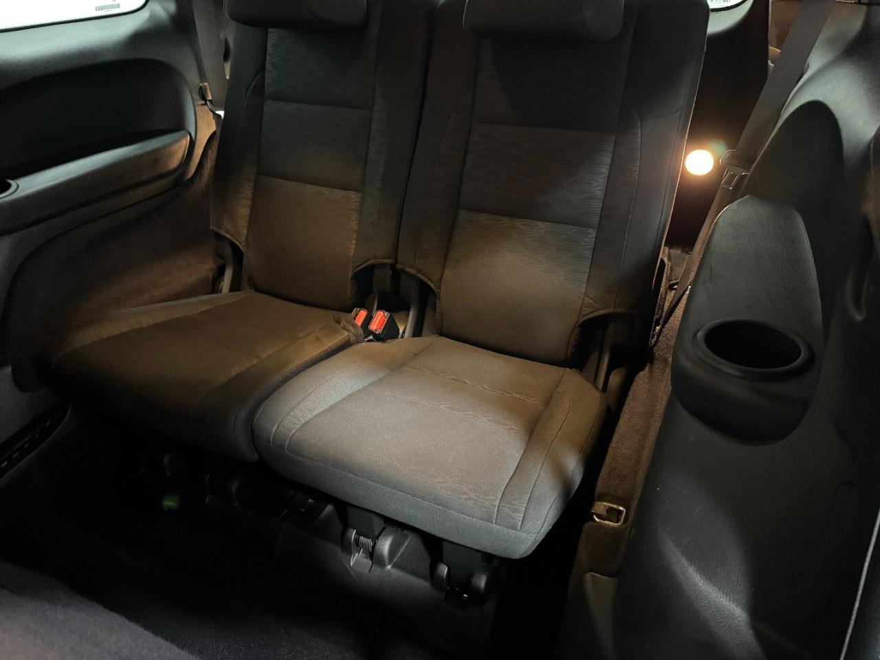 Dodge Durango Vehicle Full-screen Gallery Image 8