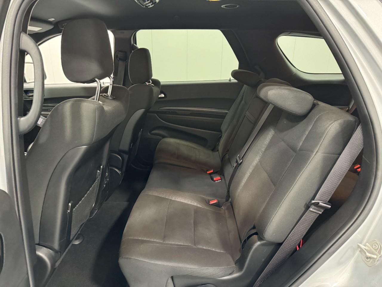 Dodge Durango Vehicle Full-screen Gallery Image 9