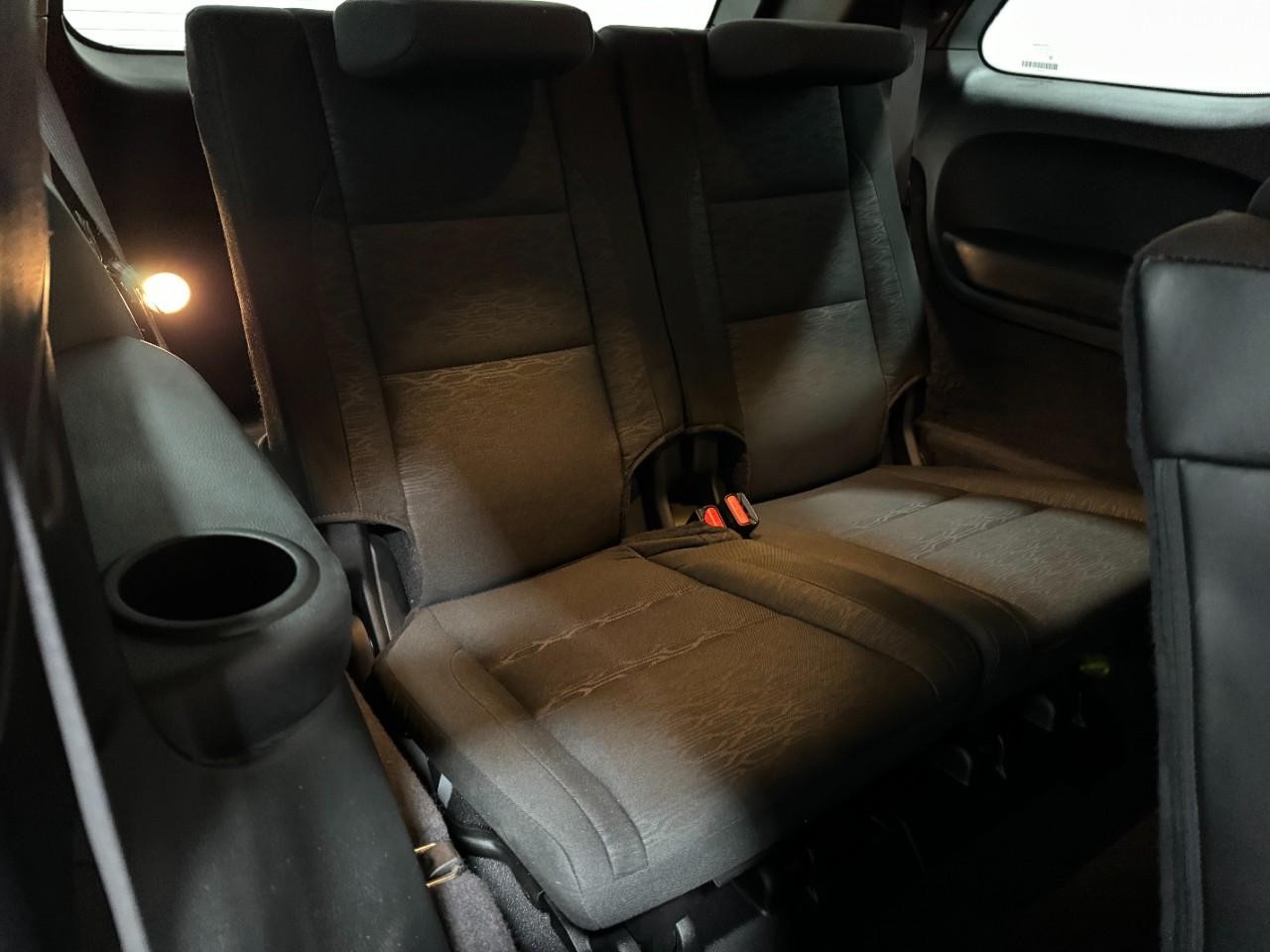 Dodge Durango Vehicle Full-screen Gallery Image 11