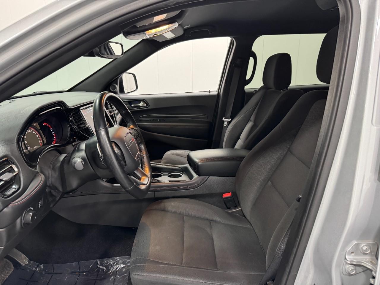 Dodge Durango Vehicle Full-screen Gallery Image 24