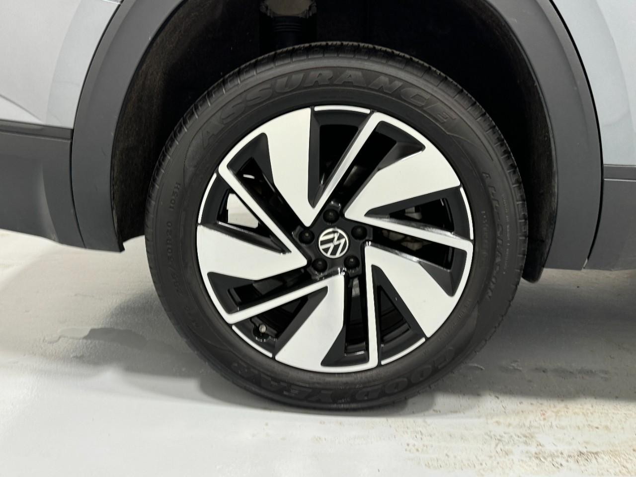 Volkswagen Atlas Vehicle Full-screen Gallery Image 5