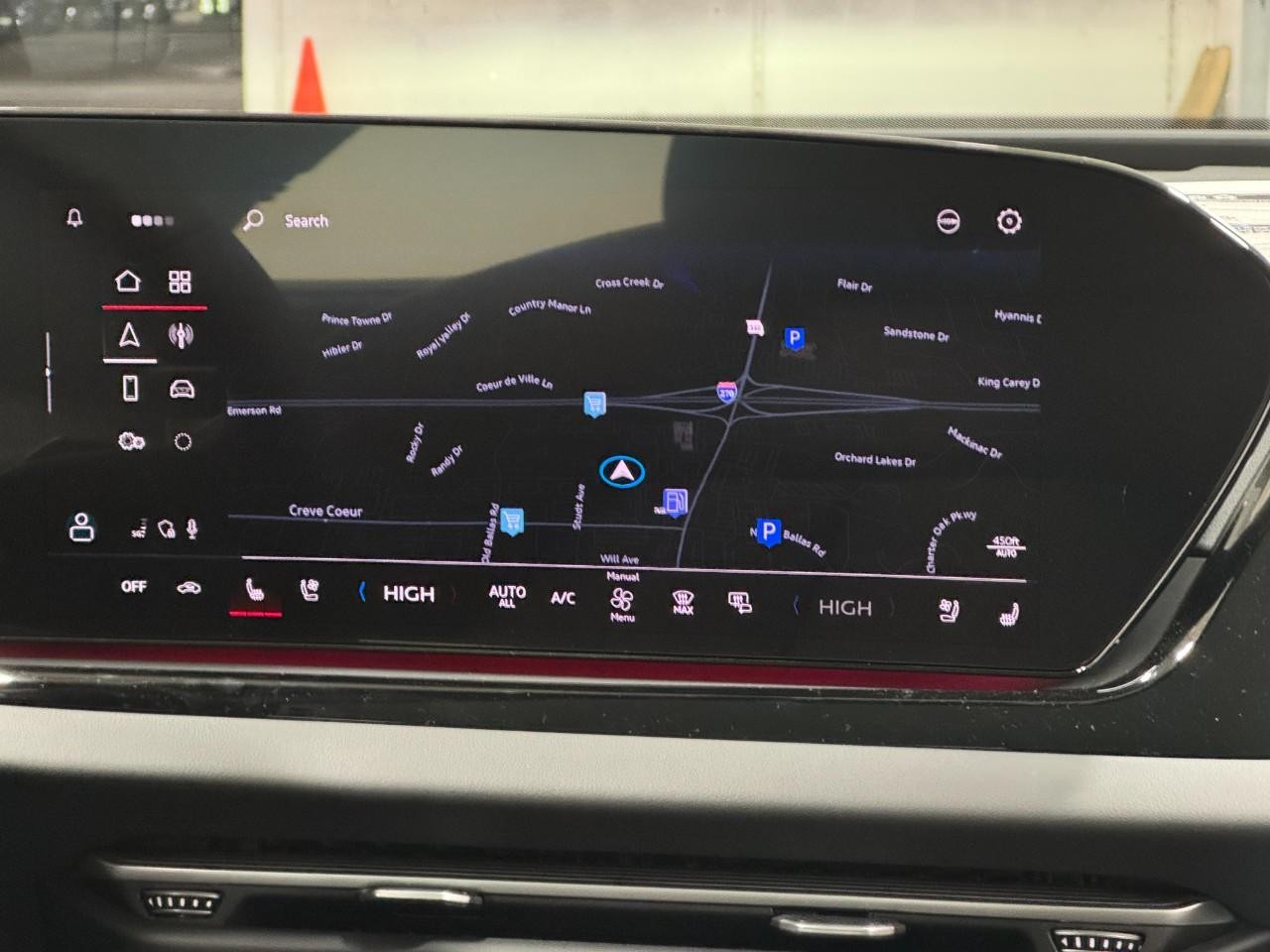 Audi A6 Sedan Vehicle Full-screen Gallery Image 15