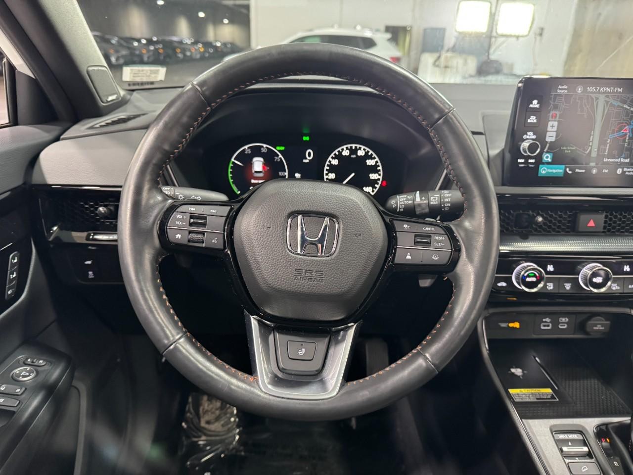 Honda CR-V Hybrid Vehicle Full-screen Gallery Image 13