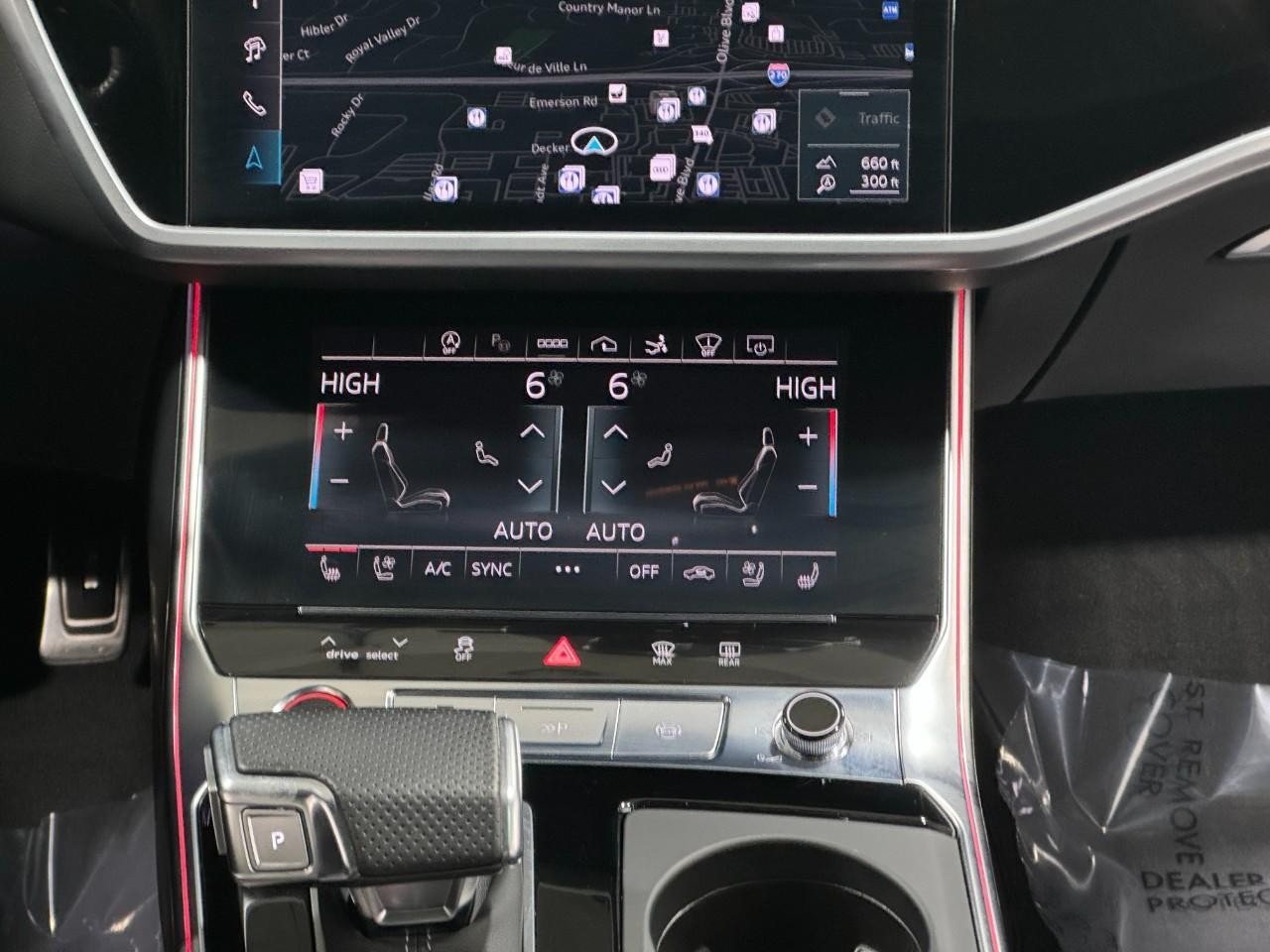 Audi RS 7 Vehicle Full-screen Gallery Image 16