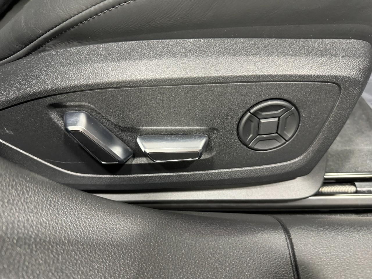 Audi RS 7 Vehicle Full-screen Gallery Image 21