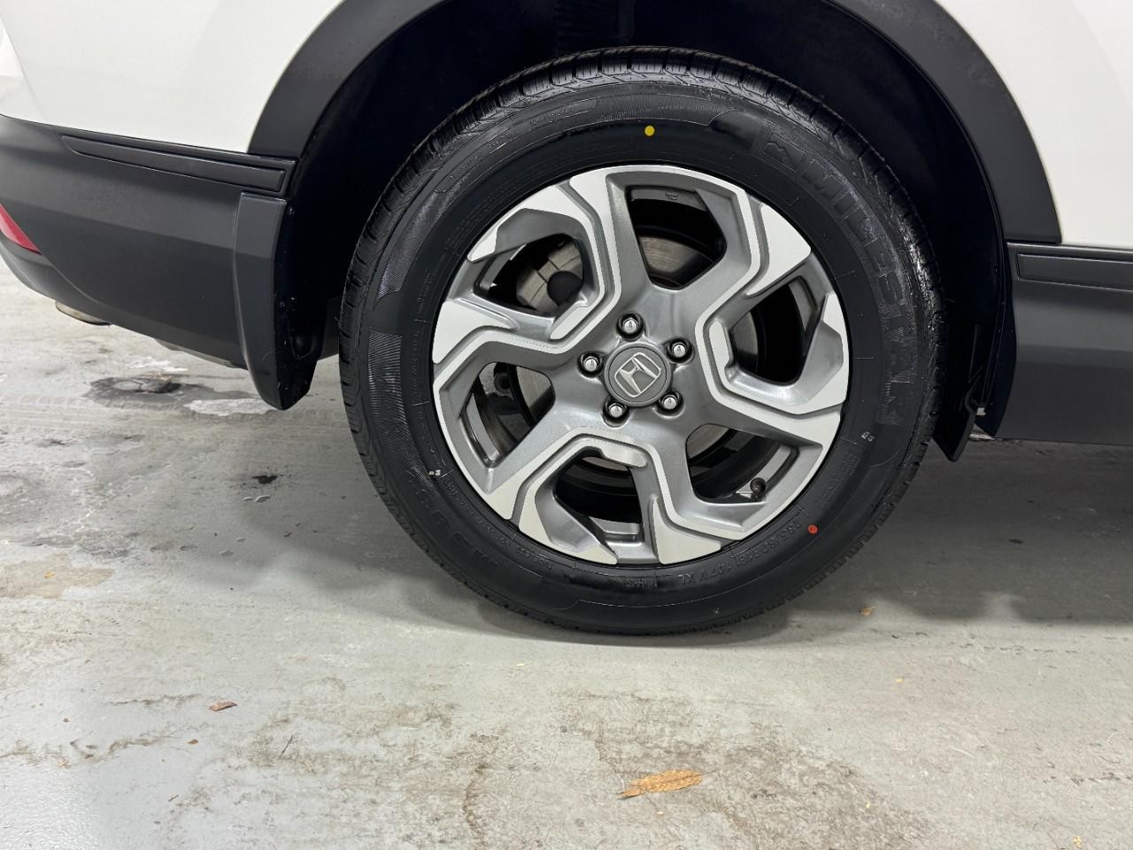 Honda CR-V Vehicle Full-screen Gallery Image 5