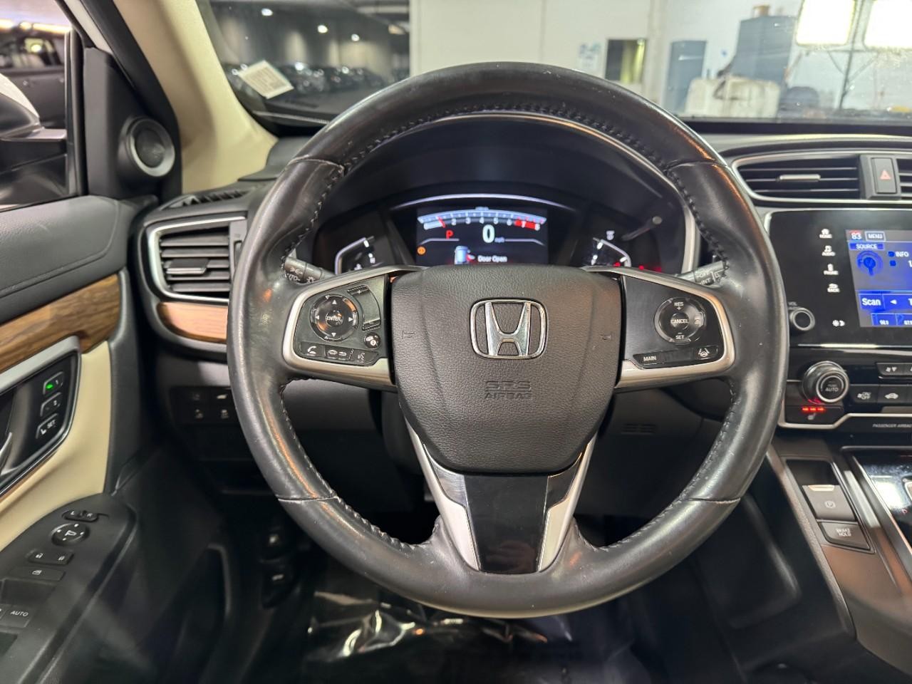 Honda CR-V Vehicle Full-screen Gallery Image 13