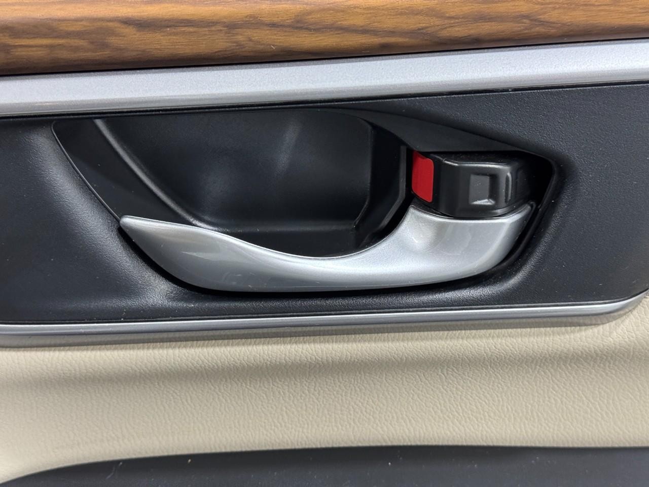 Honda CR-V Vehicle Full-screen Gallery Image 20