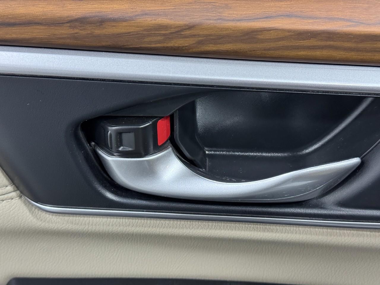 Honda CR-V Vehicle Full-screen Gallery Image 23