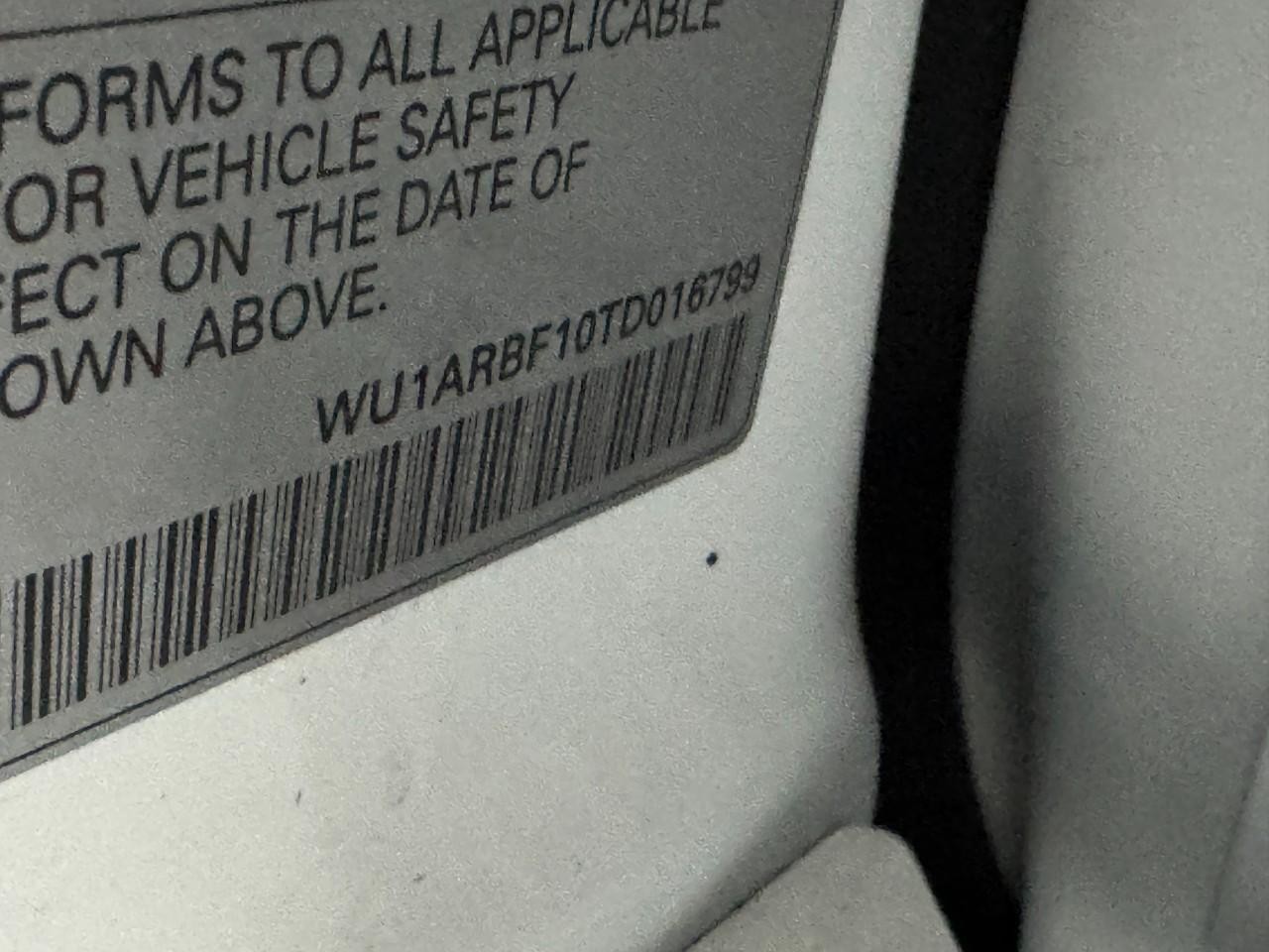 Audi RS Q8 Vehicle Full-screen Gallery Image 37