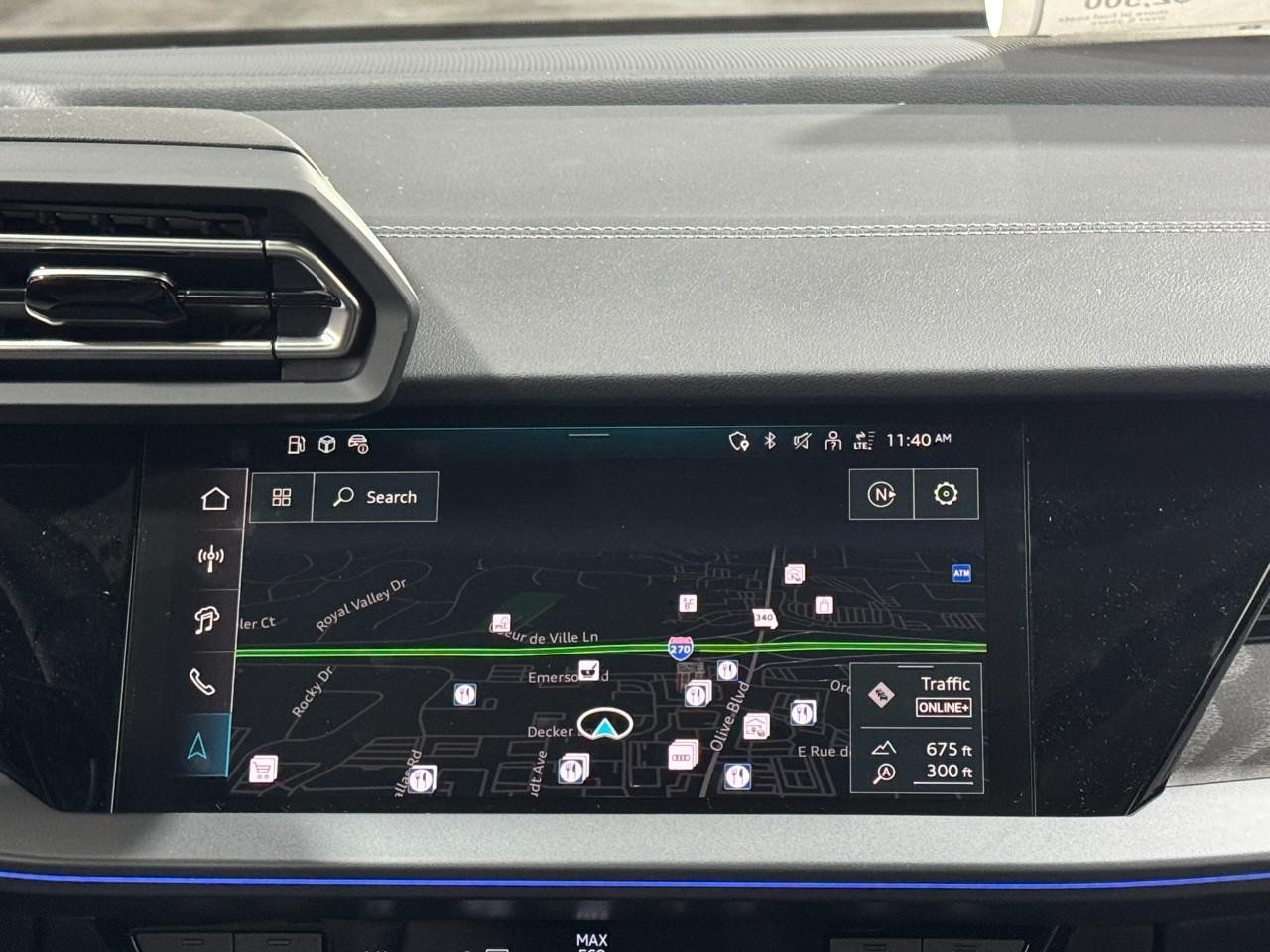 Audi A3 Vehicle Full-screen Gallery Image 14