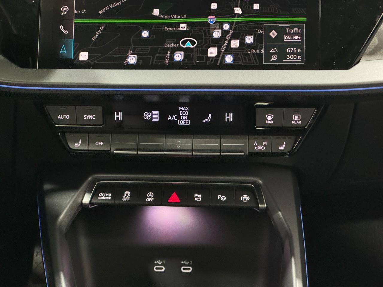 Audi A3 Vehicle Full-screen Gallery Image 15