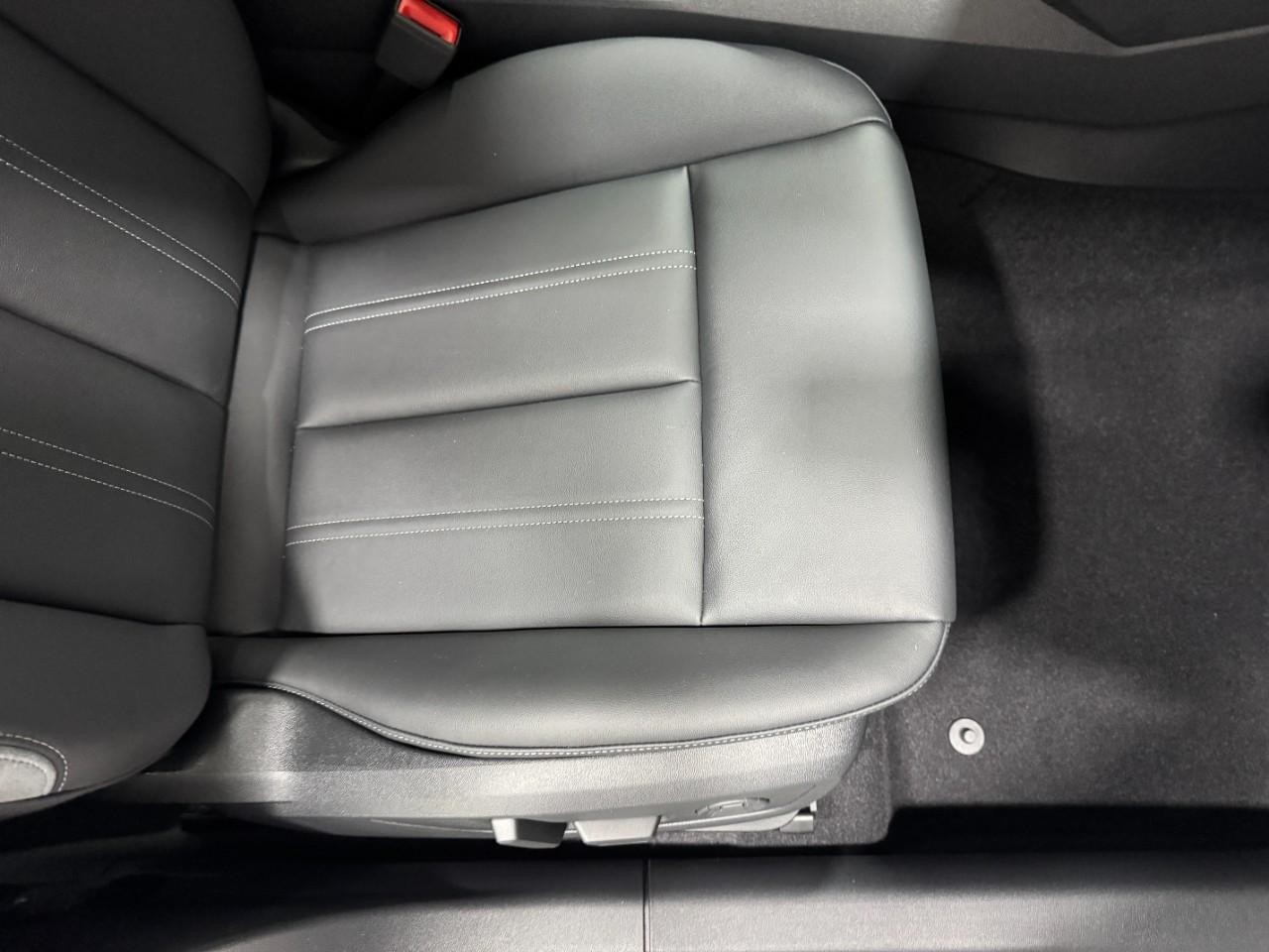 Audi A3 Vehicle Full-screen Gallery Image 19