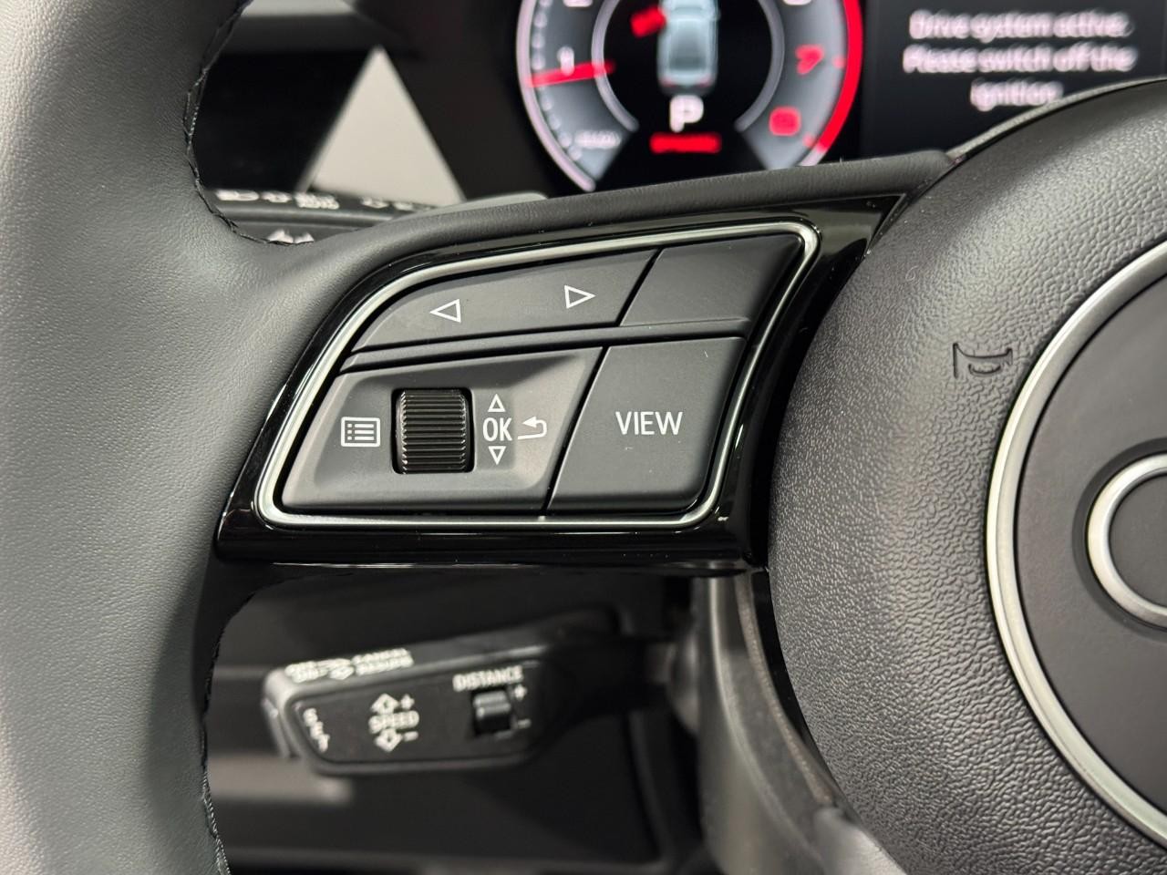 Audi A3 Vehicle Full-screen Gallery Image 32