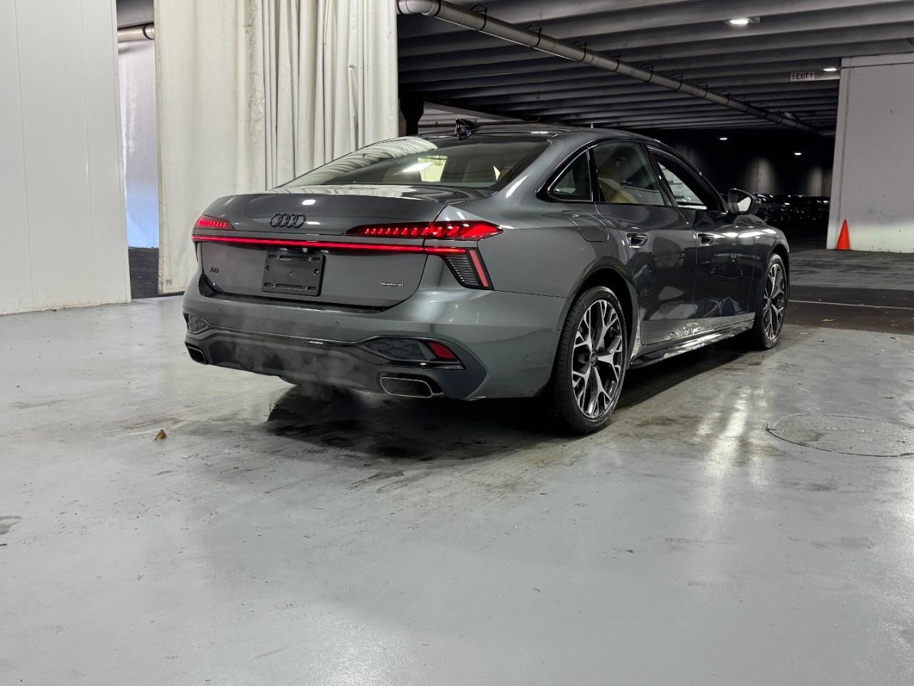 Audi A6 Sedan Vehicle Full-screen Gallery Image 4