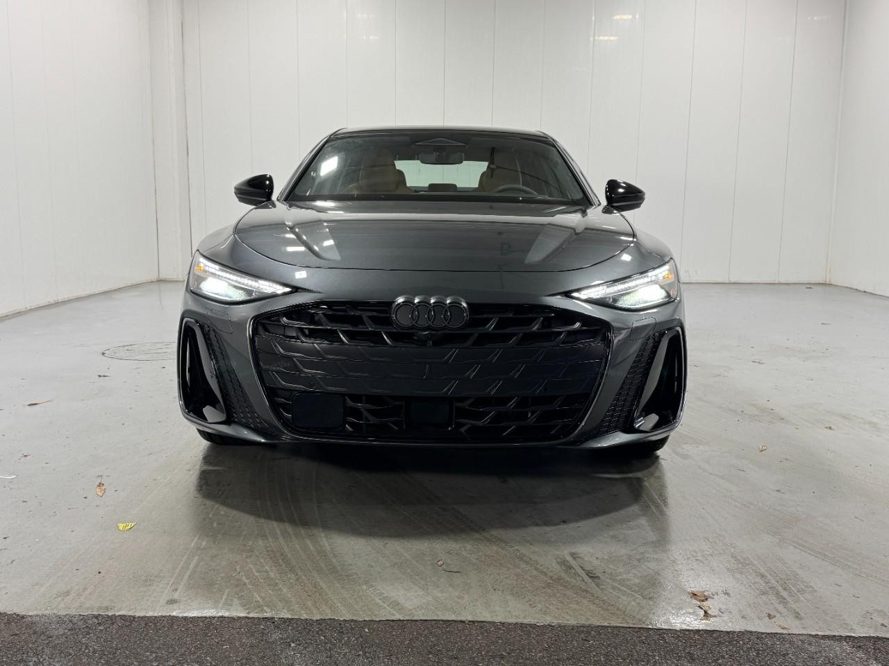 Audi A6 Sedan Vehicle Full-screen Gallery Image 7