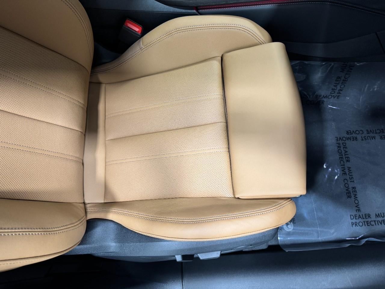 Audi A6 Sedan Vehicle Full-screen Gallery Image 19