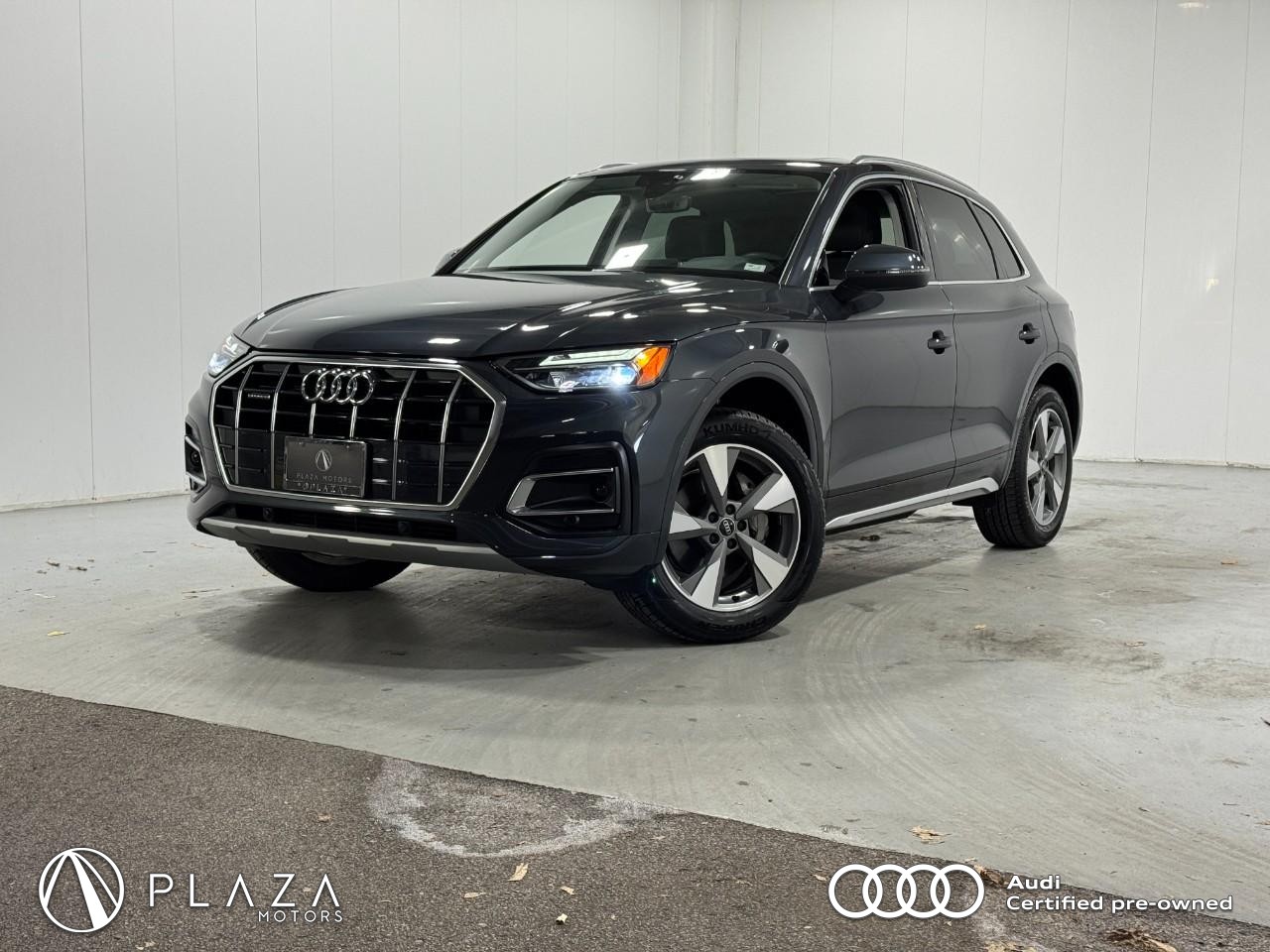 Audi Q5 Vehicle Full-screen Gallery Image 01