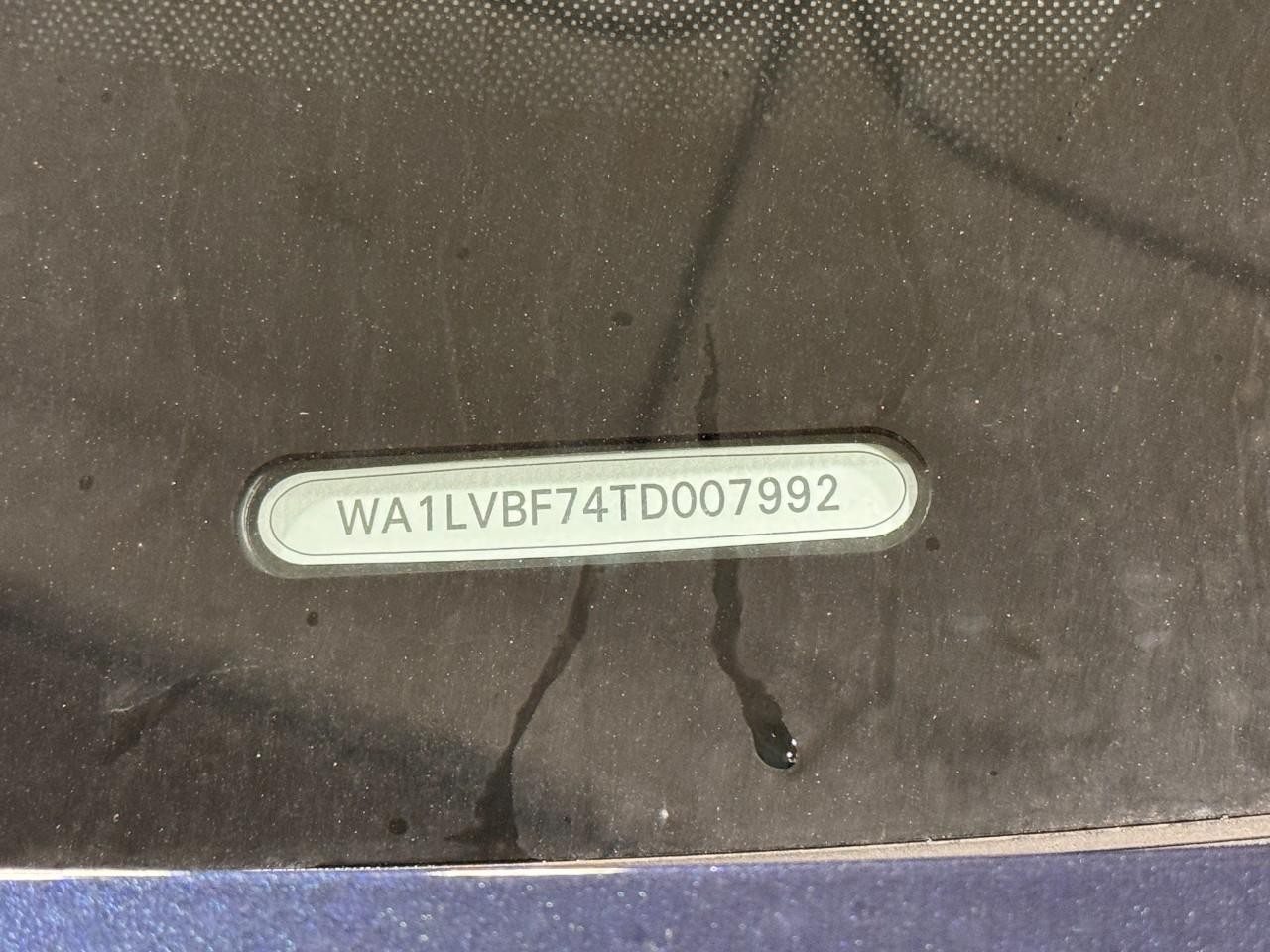 Audi Q7 Vehicle Full-screen Gallery Image 37