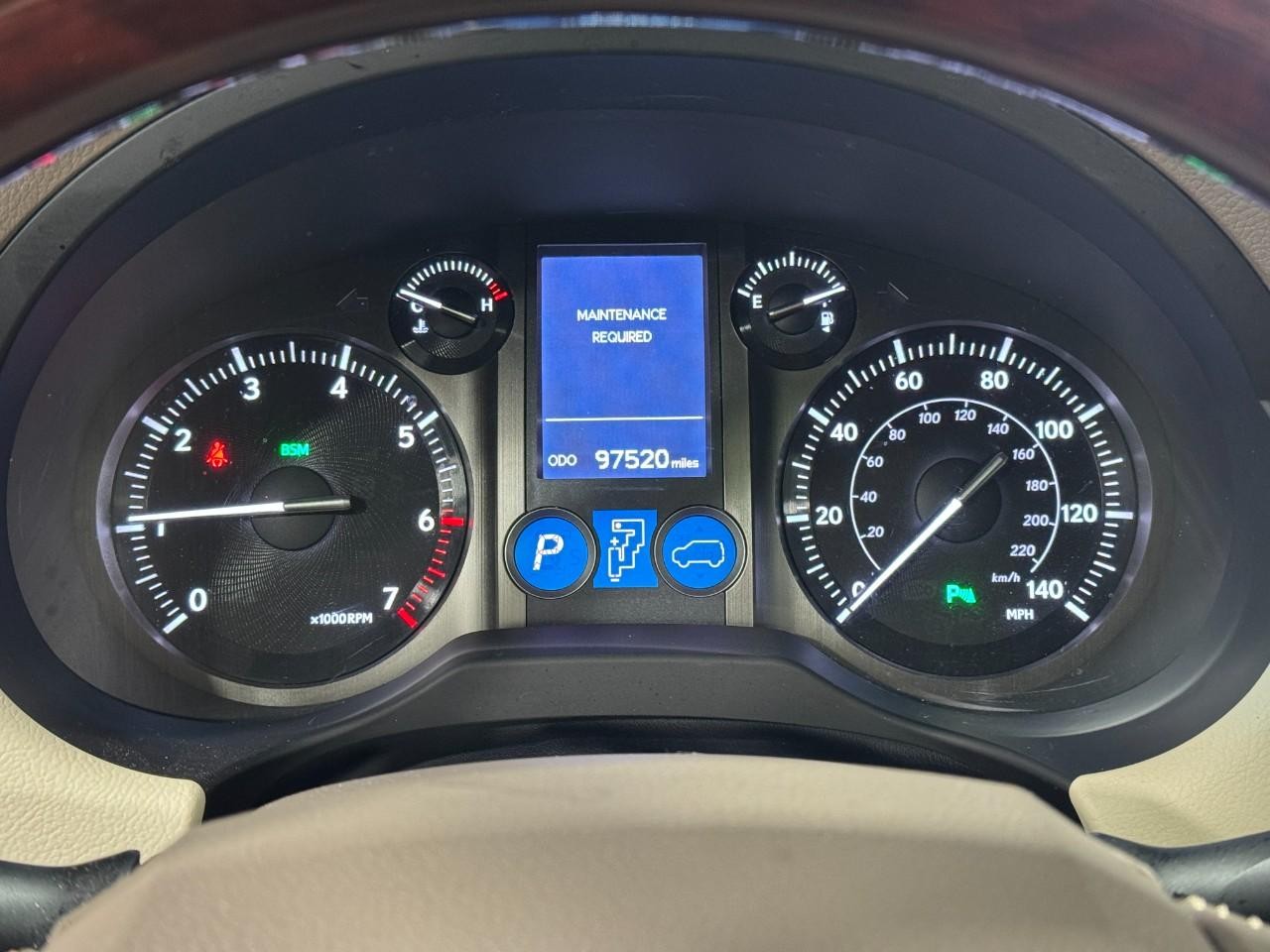 Lexus GX Vehicle Full-screen Gallery Image 34