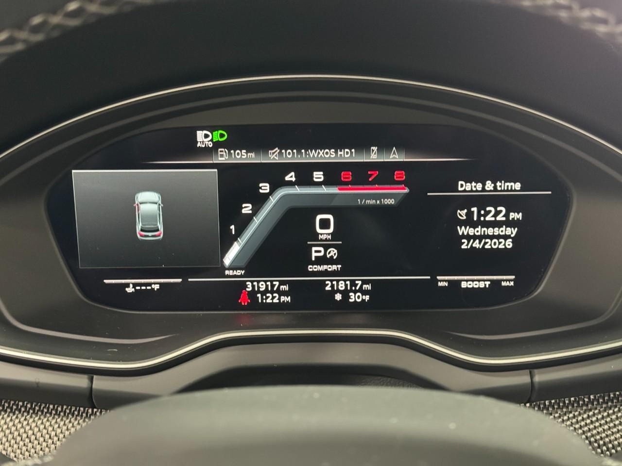 Audi SQ5 Vehicle Full-screen Gallery Image 35